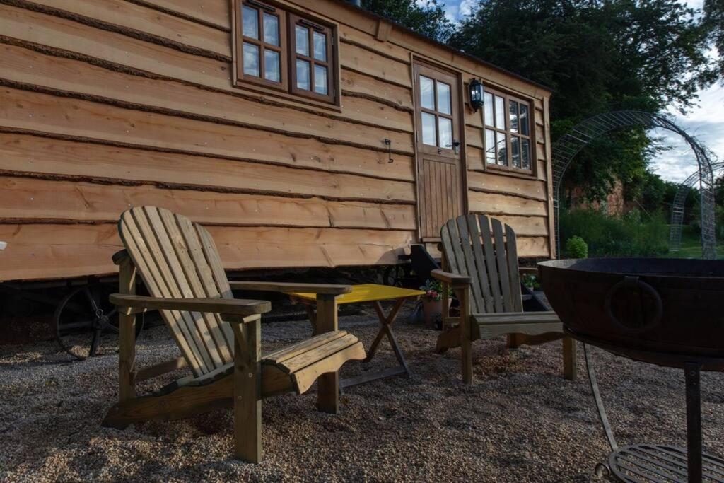 Luxury, Rural Shepherds Hut With Hot Tub Nr Bath Bristol Exterior foto
